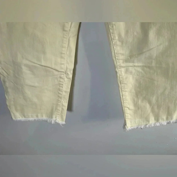 NYDJ Capri Released Hem in Pale Yellow Raw Size 12‎ GUC 0077 - Picture 2 of 10